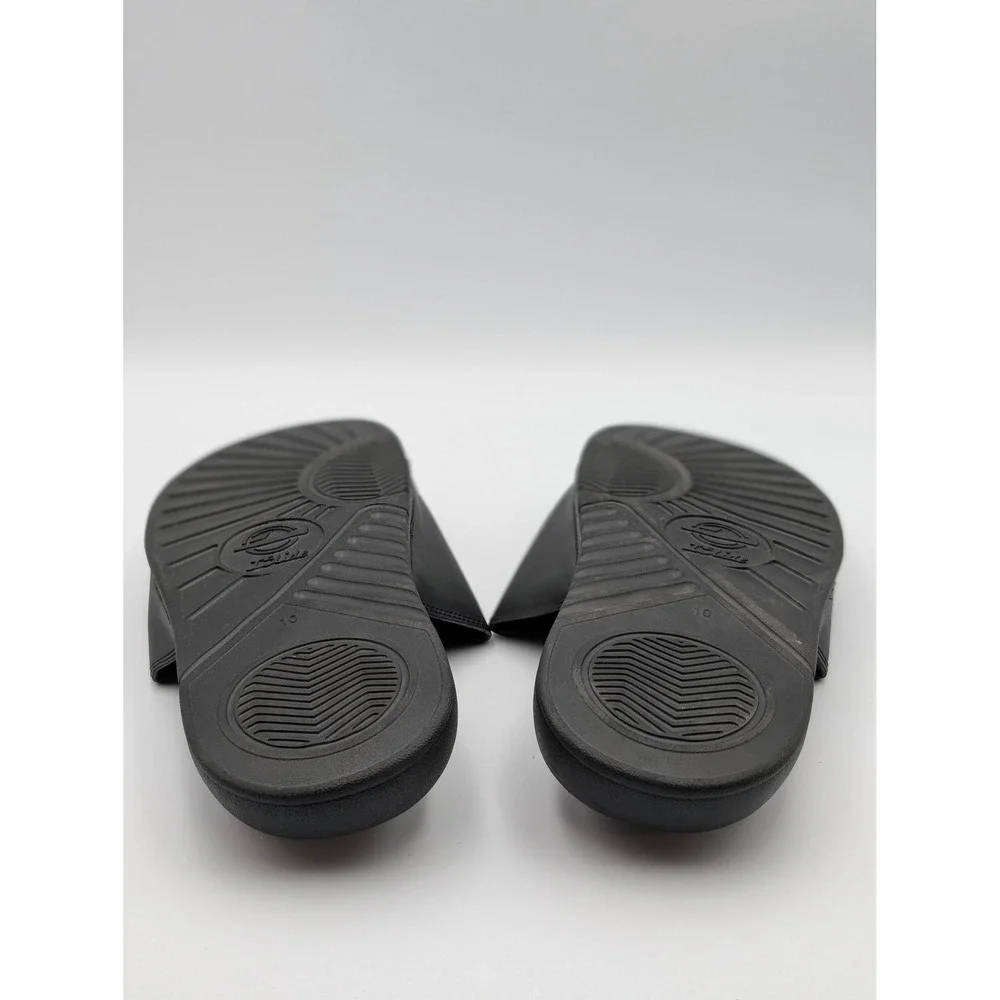 Detroit Pistons ISlides NBA Moto Slides Black Red Men's Size 10 787376-01